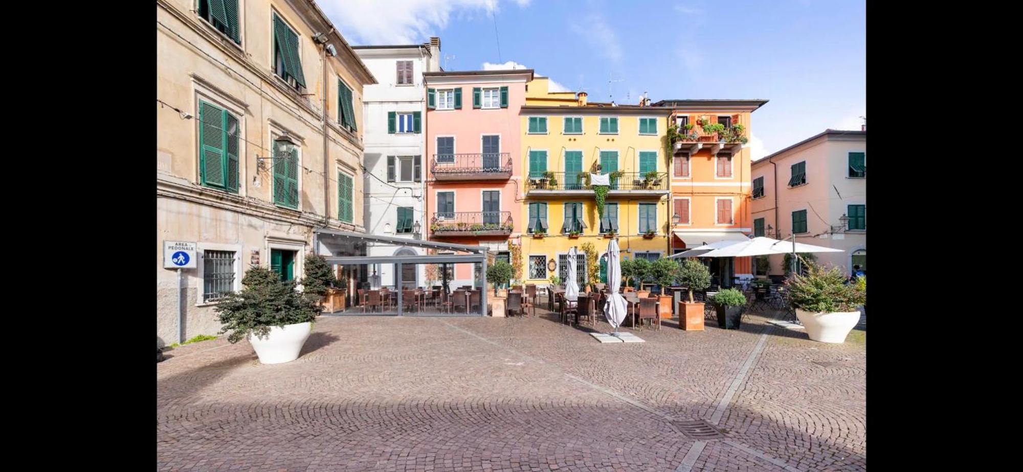 Apartamento Cocoon, Atypical Flat In Historic Center & Breakfast Sarzana Exterior foto